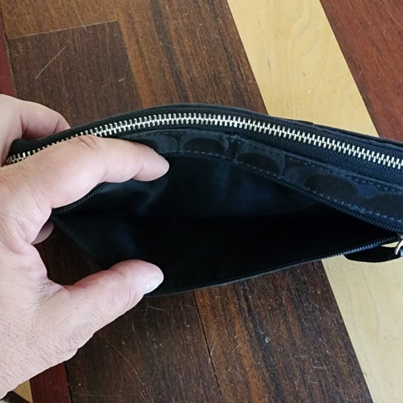 Coach F48091 Ashley Black Signature Zippy Wristlet Wallet - Picture 12 of 14